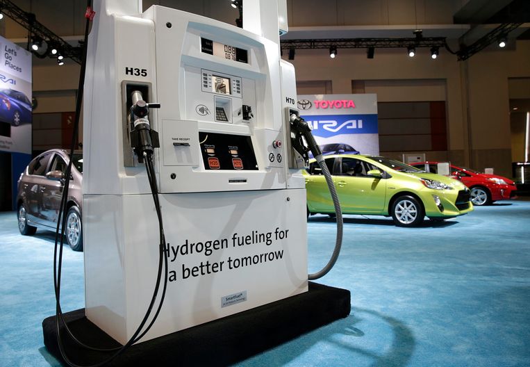 Tanken we binnenkort verdampt plastic in plaats van benzine?